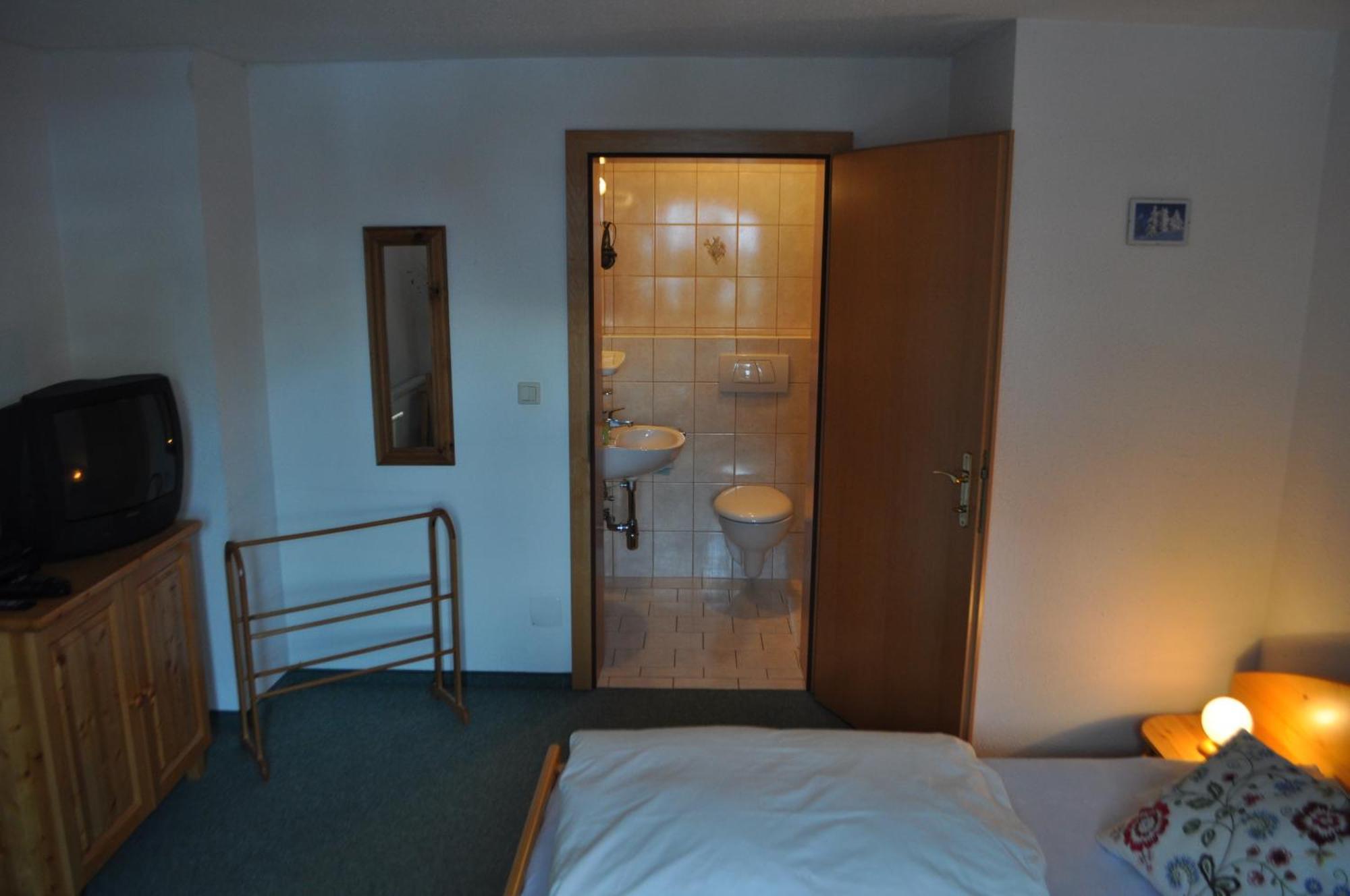 Ski Lodge Jaktman バードガシュタイン 部屋 写真